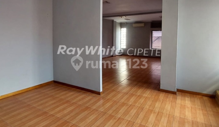 Shop House and 8-Bedroom Boarding House in Tebet, South Jakarta 2