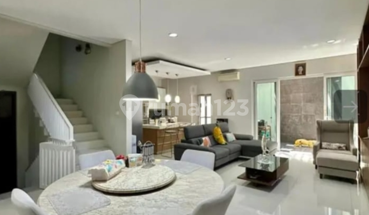 Rumah Siap Huni Di Komplek Elit Kebayoran Lama 2