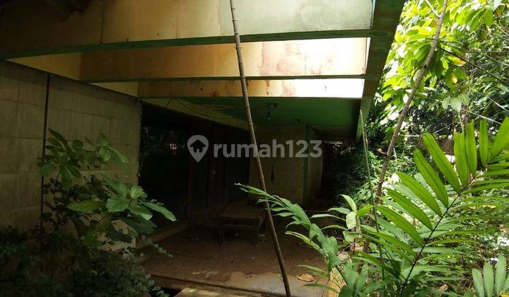 Rumah Hitung Tanah di Kemang Jakarta Selatan 2