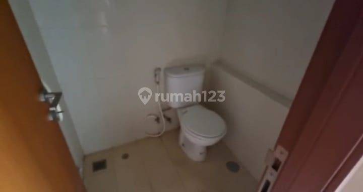 Dijual Kios di Apartemen Green Lake View Bonus 1 Unit Apartemen 2