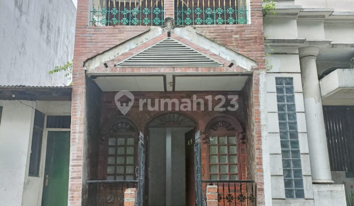 Pondok Indah House Attractive Price Suitable for Boarding Rental