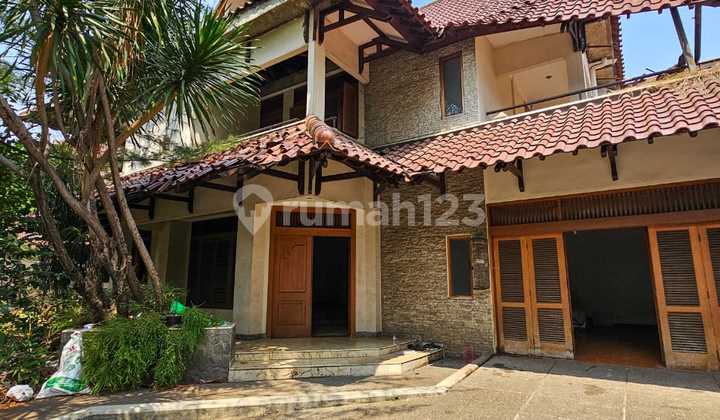 Dijual Rumah Hitung Tanah di Pondok Indah 1