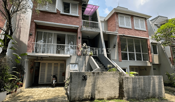 Rumah Cantik Artistik Dalam Townhouse Di Pondok Labu Jaksel 1