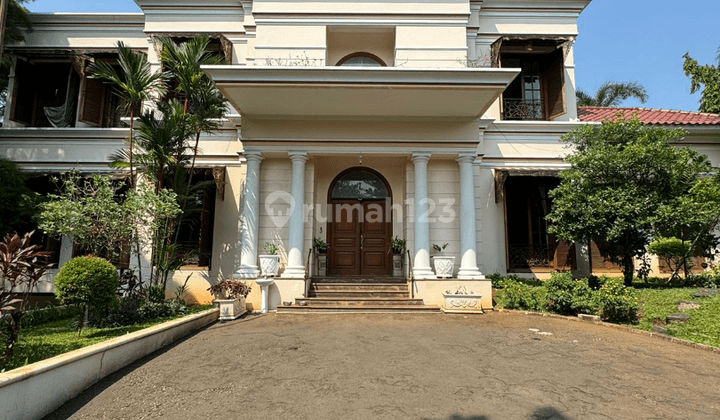 Rumah Mewah di Cilandak Dekat Toll 1