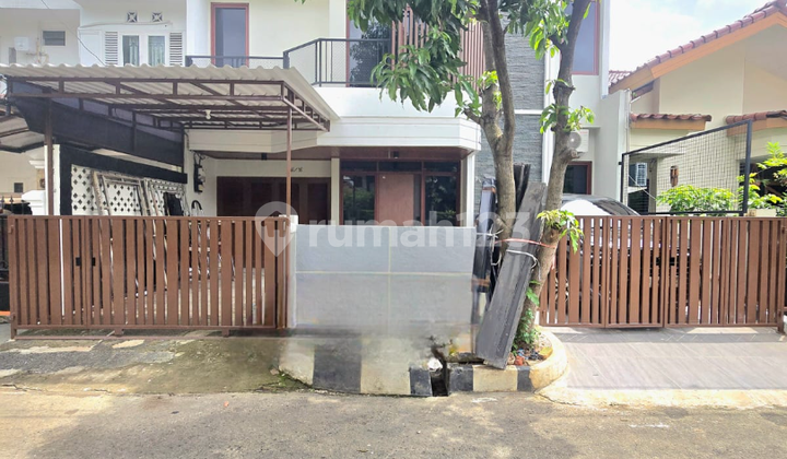 Rumah Cantik Siap Huni Di Dalam Komplek Karang Tengah Lebak Bulus