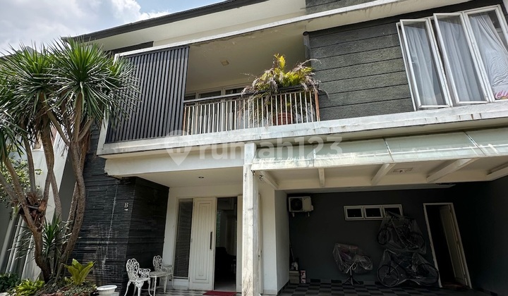Rumah Modern Minimalis Harga Menarik Dalam Townhouse di Lebak Bulus