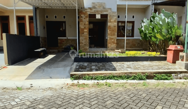 Dijual Rumah Cantik Siap Huni di Bali View Cirendeu 1