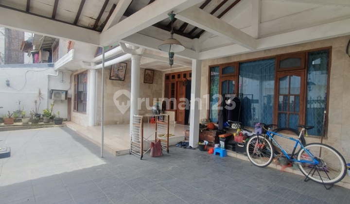 Selling Old House in Fatmawati Gandaria Near MRT Haji Nawi 2