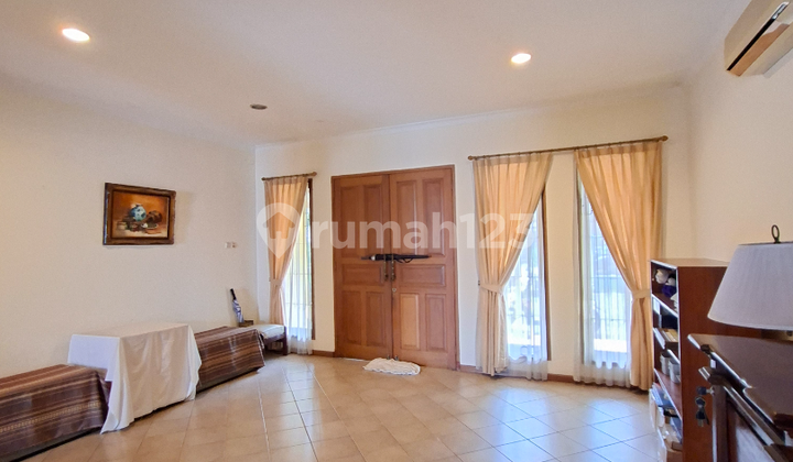 Well-Maintained Old House in the Cipete Area 2