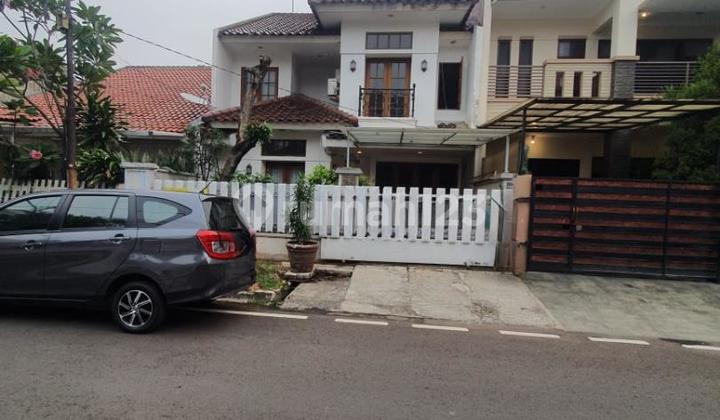 For Sale Well-Maintained Old House in Pondok Indah