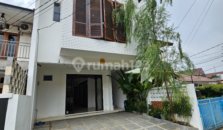 Ready-to-Occupy House in Cilandak Dalam Complex Near MRT