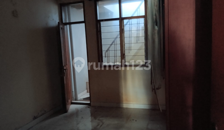 Rumah 2 Lantai Perlu Renovasi Di Pondok Indah Jaksel 2