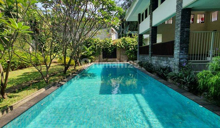 Disewakan Rumah Mewah di Menteng Jakarta Pusat 1