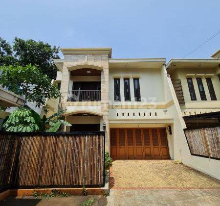 Rumah bagus siap.huni dalam townhouse di Fatmawati dekat Mall One Bel Park Cilandak Jakarta Selatan 1