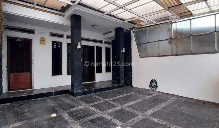 Turun Harga Rumah Cantik Siap Huni dekat Masjid lokasi Strategis Gandaria Kebayoran Baru Jakarta Selatan 1