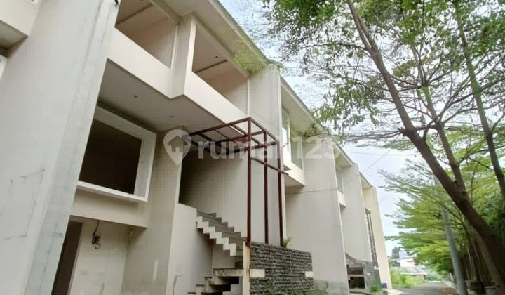 Dijual Townhouse 1 komplek harga miring dan murah sertifikat sudah dipecah Lokasi Strategis Dekat Mall Aeon Tanjung Barat Pasar Minggu Jakarta Selatan
Dijual Townhouse 1 komplek harga miring dan murah sertifikat sudah dipecah Lokasi Strategis Dekat Mall Aeon Tanjung Barat Pasar Minggu Jakarta Selatan