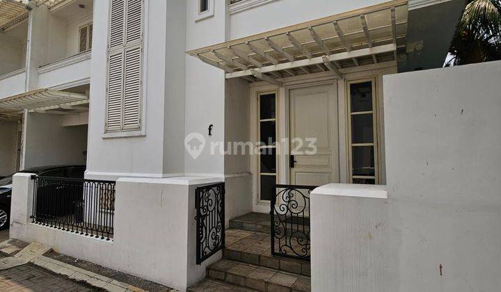 Rumah Siap Huni Dalam Townhouse di Kemang
Jakarta Selatan 2