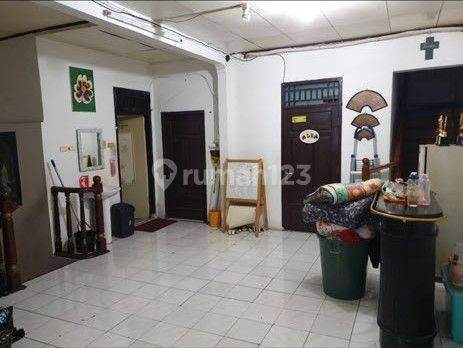 Rumah murah di Bendungan Hilir Jakarta Pusat cocok untuk kost kost an  2