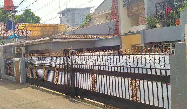 Rumah dan Kost Aktif Dekat stasiun KRL dan Dekat Jalan MT Haryono Tebet Jakarta Selatan 1