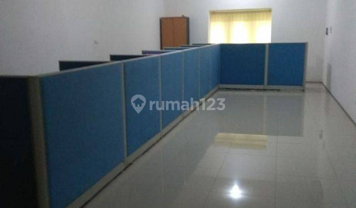 Dijual Ruko 3 lantai di Cipete Jakarta Selatan

 2