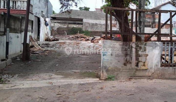 Tanah Siap Bangun di Arteri Pondok Indah dekat dengan Pondok Indah Mall Kebayoran Lama Jakarta Selatan

 1