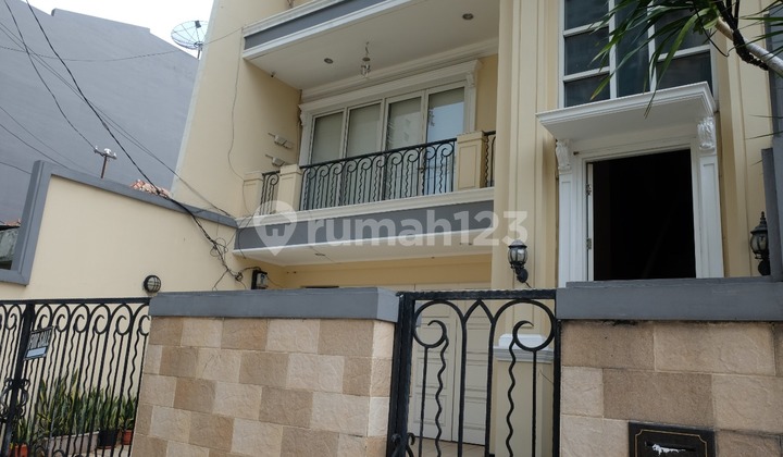 Luxury House Price Drop Behind Four Seasons Hotel Setiabudi South Jakarta 2