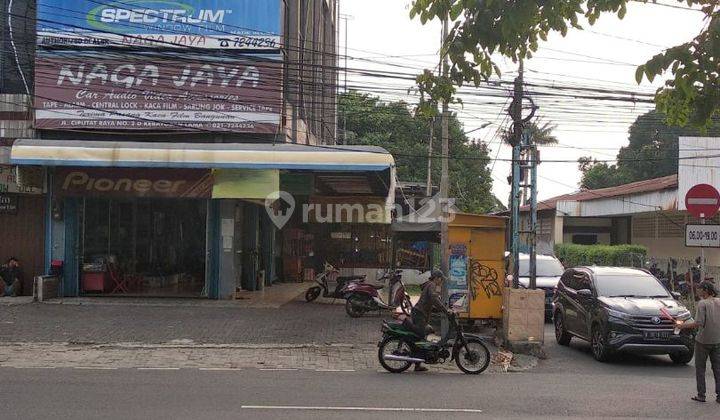 Ruko Hoek Cocok Untuk Toko Bengkel Resto Maupun Dealer Mobil Motor Area Kebayoran Lama Jakarta Selatan

 1