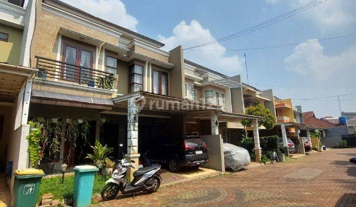 Rumah Nyaman dalam Cluster Jalan Lebar di Area Strategis Jagakarsa

Jakarta Selatan 2