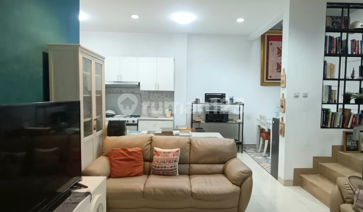 Turun Harga Rumah Cantik Siap Huni Dalam Townhouse di Lebak Bulus Jaksel Turun Harga Rumah Cantik Siap Huni Dalam Townhouse di Lebak Bulus Jaksel