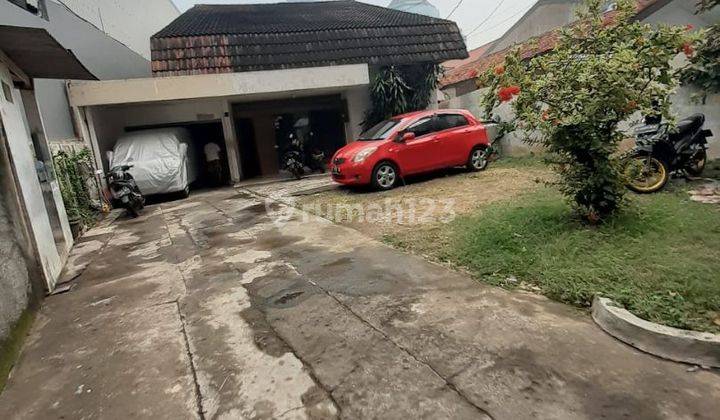 Dijual Tanah dan Bangunan Komersial Di Antara Gedung Perkantoran di Kuningan Sudirman

Jakarta Selatan 2