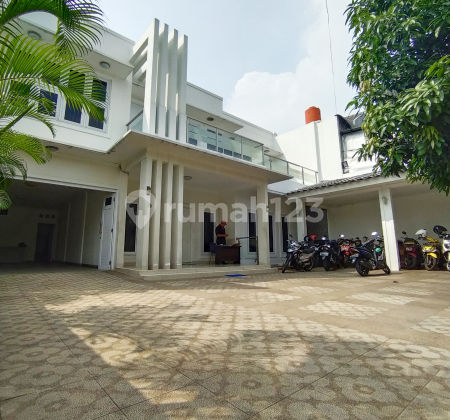 Dijual Rumah Kantor Di Jatipadang Raya Jakarta Selatan