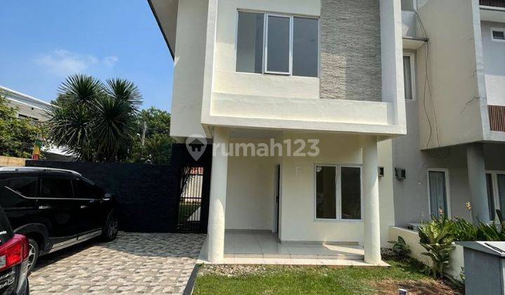 RUMAH CANTIK DALAM TOWNHOUSE NEMPEL TOL ANDARA pangkalan Jati 1