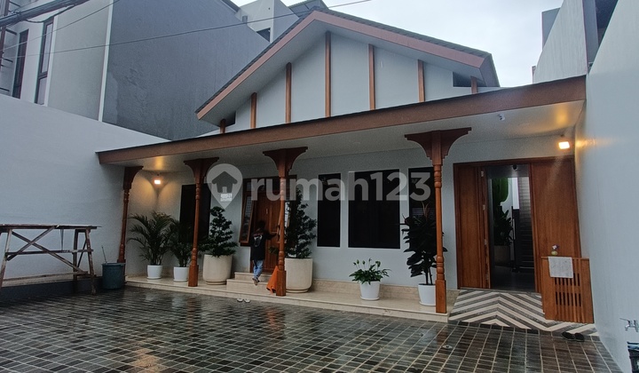 New Office House Fully Renovated Ready to Use in Kebayoran Baru, South Jakarta 2