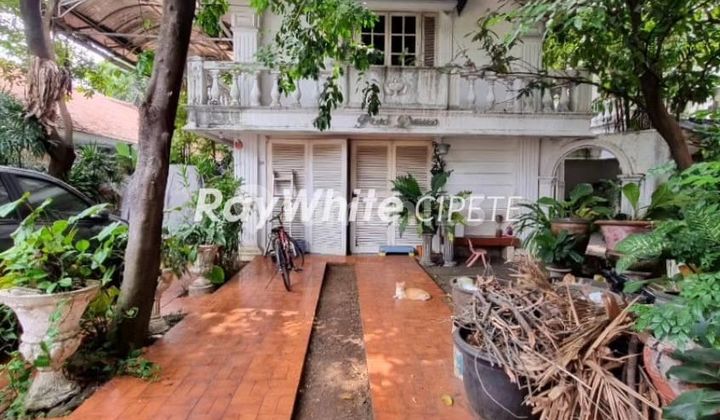 Rumah Lama Terawat Di Tebet 1