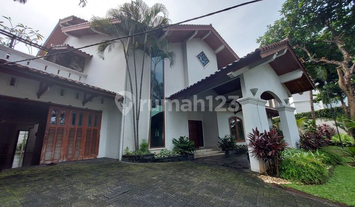 Rumah Cantik Megah di Pondok Indah
