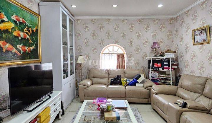 Rumah cantik dalam cluster di Cilandak sebrang Citos 2