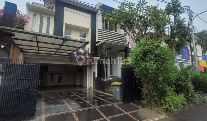 Rumah cantik siap huni di Pondok Indah 1