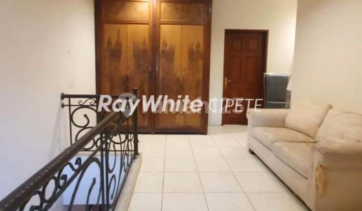 Rumah Siap Huni Di Pondok Indah 2