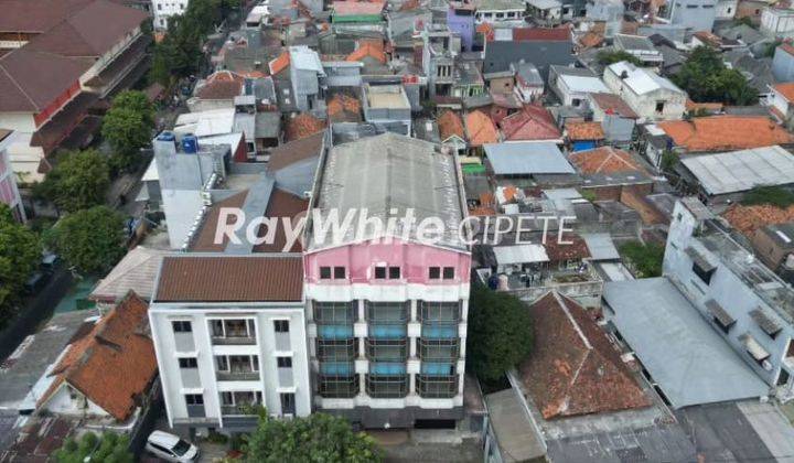 Gedung 5 Lantai Di  Salemba Dekat Stasiun KRL 2