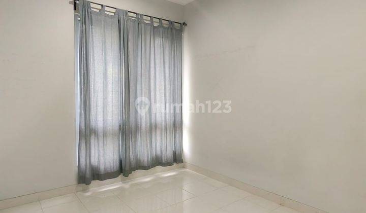 kamar tidur dijual cepat rumah 2 lantai
