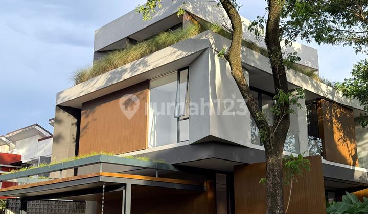Rumah Brand New 4+1Kt Ada Lift Siap Huni di Foresta BSD