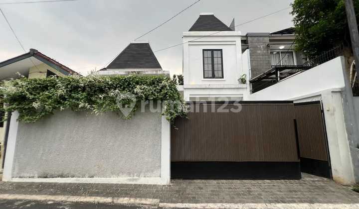 Rumah Cantik 178 Meter Ada Swimming Pool Di Cilandak Jakarta 2