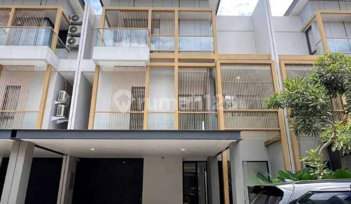 Rumah 3 Lantai Hoek 9x16 4+1 KT Di BSD CITY