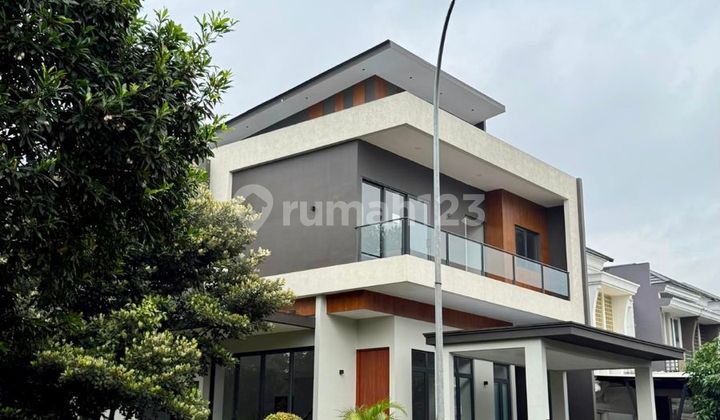 Rumah 4+1 KT Ada Rooftop Siap Huni di Sheffield Greenwich BSD