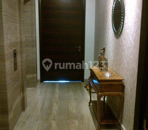 3BR Apartment Fully Furnished with Private Lift in Kemang, Jakarta 2