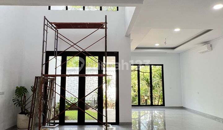 Rumah Mewah 3LT 14,5x18 Siap Huni Di De Latinos BSD Tangerang 11