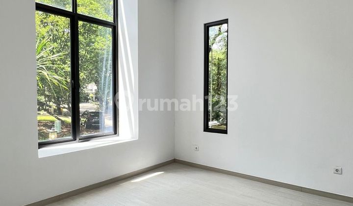 Rumah Mewah 3LT 14,5x18 Siap Huni Di De Latinos BSD Tangerang 28