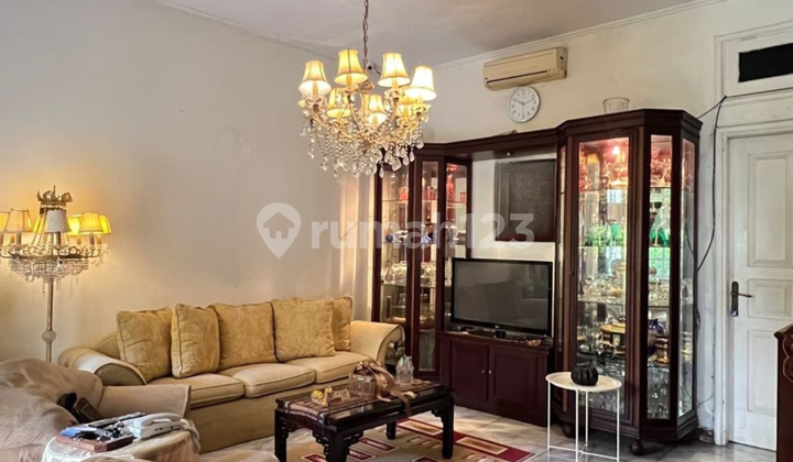 Luxurious 2-Story House 5+2BR in the Elite Area of Pondok Indah, Jakarta 2