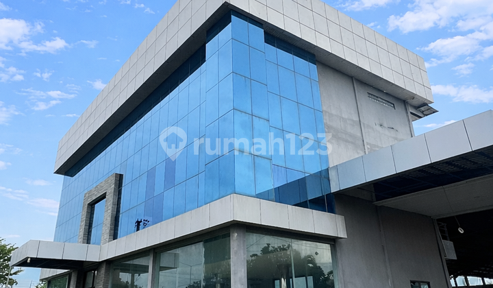 Commercial Building 6540M2 3 Floors Ready for Operation with Mess, National Distribution Route in Cirebon