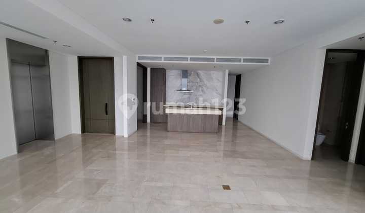 APT Mewah 3+1 BR Ada Private Lift Di Verde Two Jakarta
